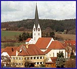Katholische Pfarrkirche St. Maria Magdalena in Schiltberg